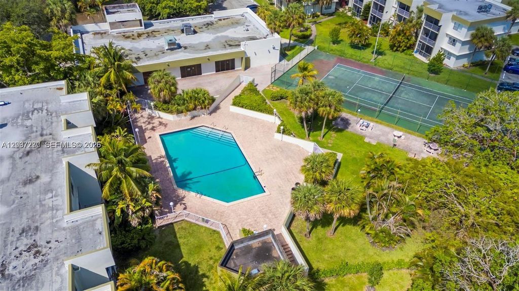 4235 N University Dr 115, Sunrise, FL 33351