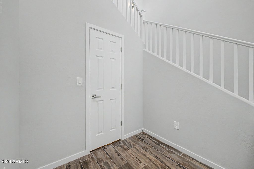 250 W QUEEN CREEK Road 215, Chandler, AZ 85248 — photo 2