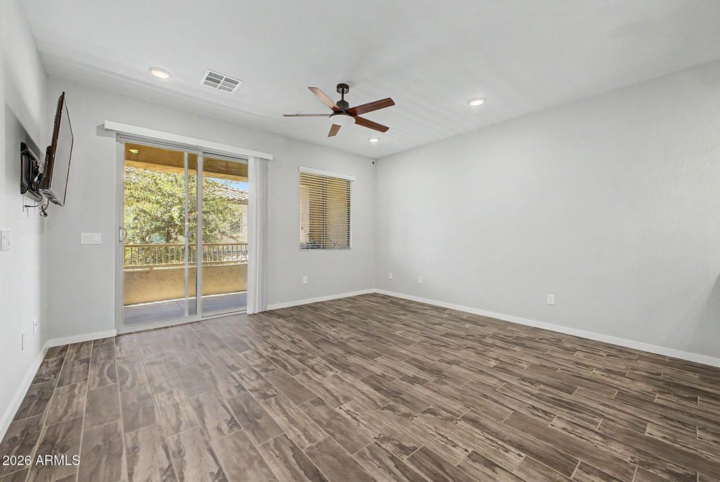 250 W QUEEN CREEK Road 215, Chandler, AZ 85248 — photo 4