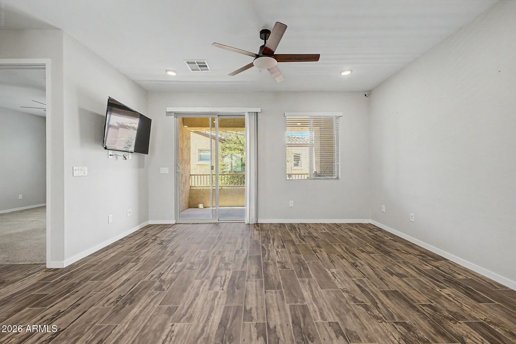 250 W QUEEN CREEK Road 215, Chandler, AZ 85248 — photo 5