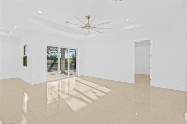 821 NW 37th PL, Cape Coral, FL 33993