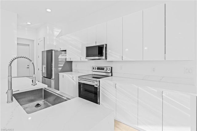 821 NW 37th PL, Cape Coral, FL 33993