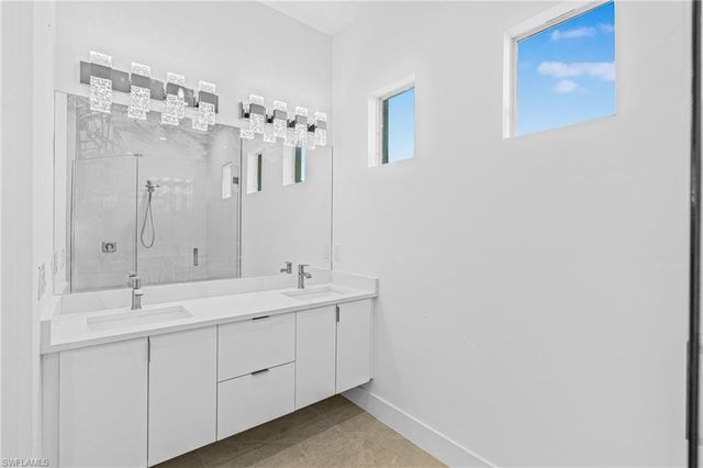 821 NW 37th PL, Cape Coral, FL 33993