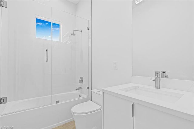 821 NW 37th PL, Cape Coral, FL 33993