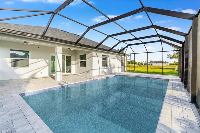 821 NW 37th PL, Cape Coral, FL 33993
