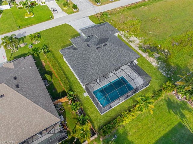 821 NW 37th PL, Cape Coral, FL 33993
