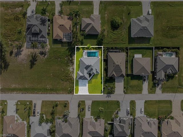 821 NW 37th PL, Cape Coral, FL 33993