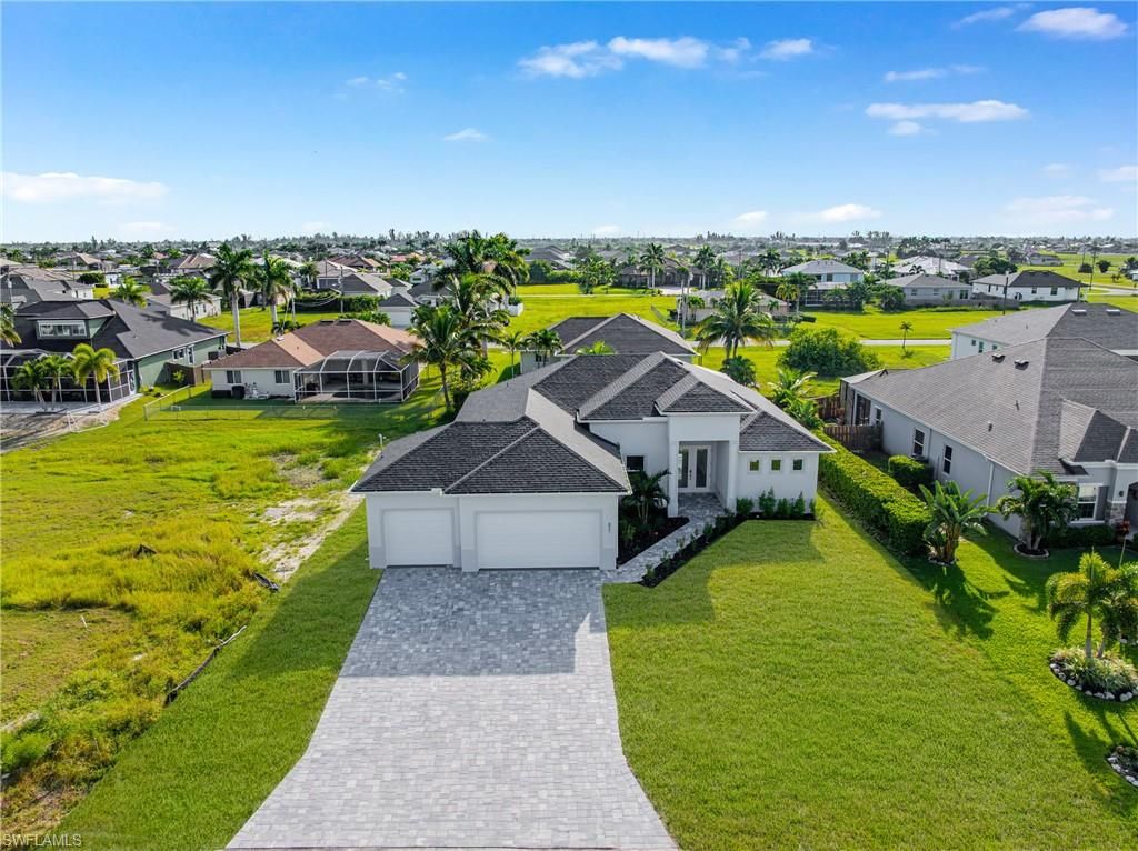 821 NW 37th PL, Cape Coral, FL 33993
