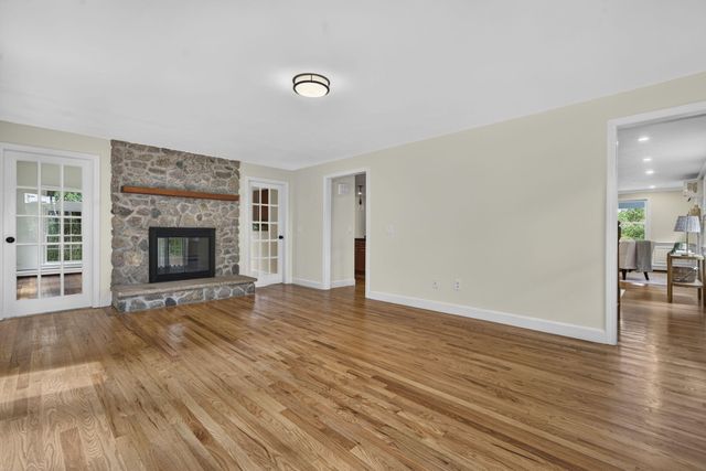 3 Hill Wood Way, East Sandwich, MA 02537