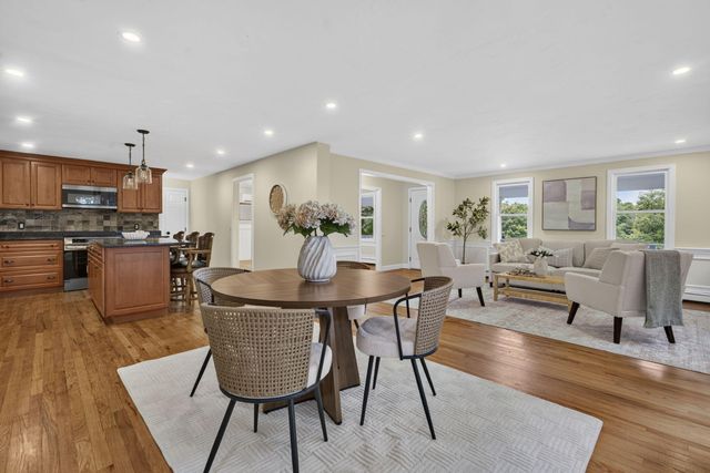 3 Hill Wood Way, East Sandwich, MA 02537