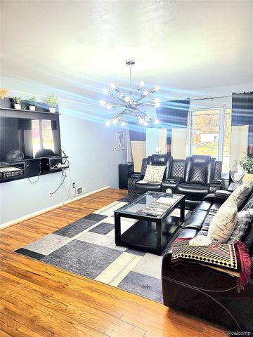 32629 Dover Avenue, Warren, MI 48088