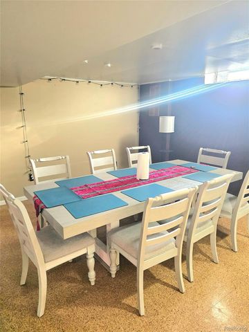 32629 Dover Avenue, Warren, MI 48088