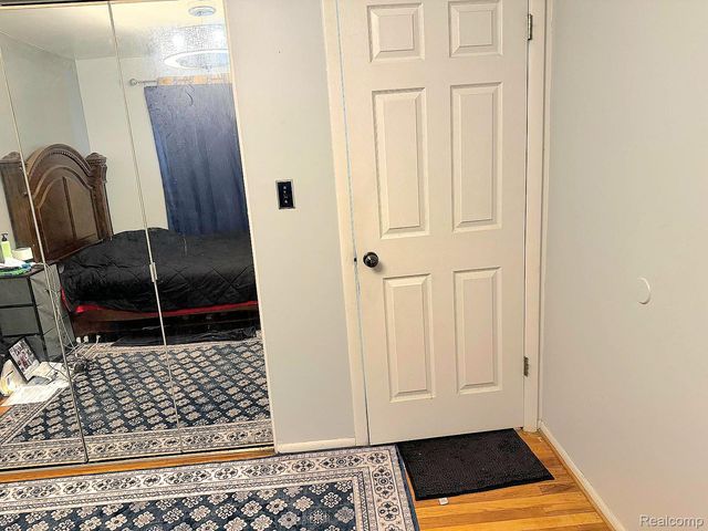 32629 Dover Avenue, Warren, MI 48088