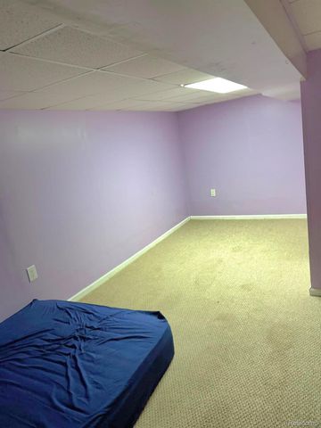 32629 Dover Avenue, Warren, MI 48088