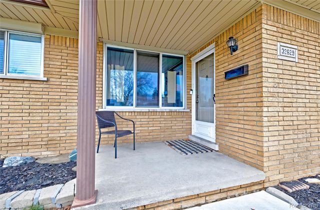 32629 Dover Avenue, Warren, MI 48088