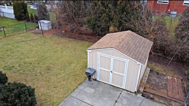 32629 Dover Avenue, Warren, MI 48088