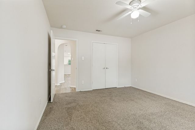 556 Winbridge Lane, Fort Worth, TX 76052