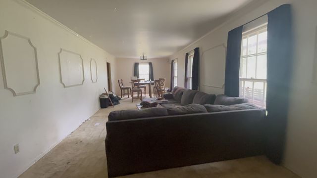 1229 N 1st St, Westmoreland, TN 37186