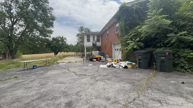 1229 N 1st St, Westmoreland, TN 37186