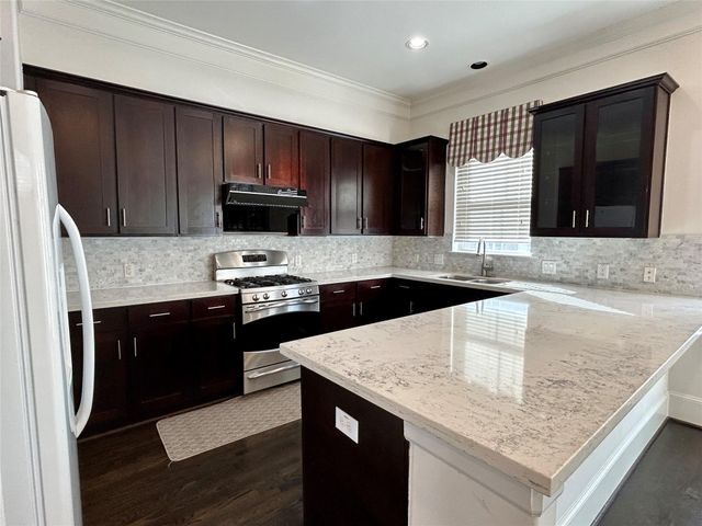 4031 Bellefontaine Street 101, Houston, TX 77025