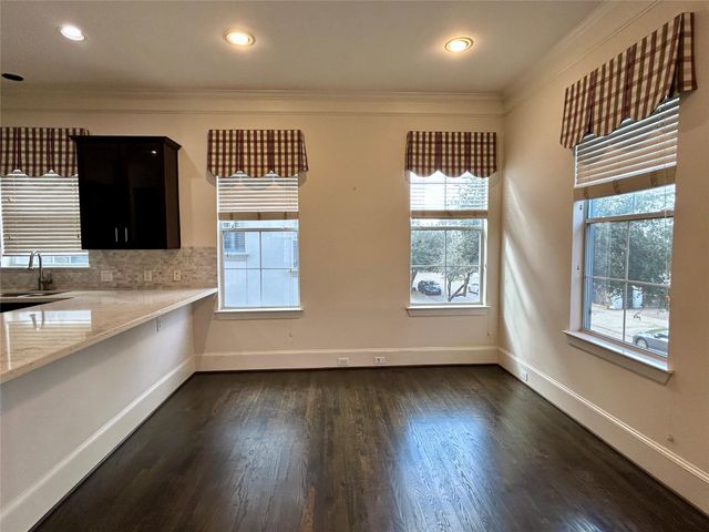 4031 Bellefontaine Street 101, Houston, TX 77025