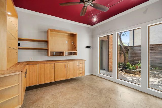 6215 Westcott Street A, Houston, TX 77007
