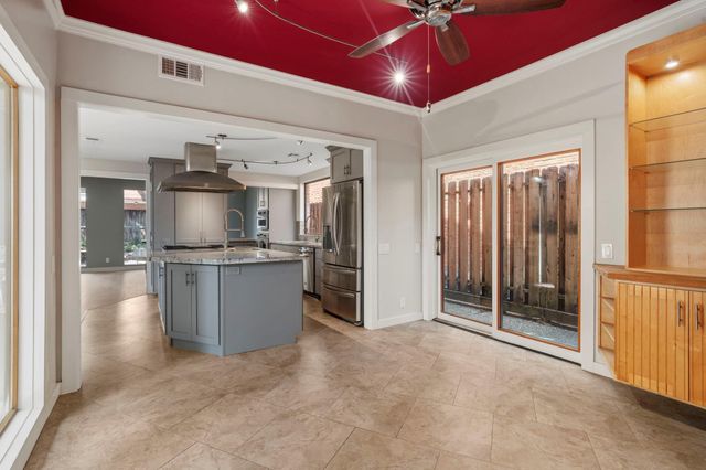 6215 Westcott Street A, Houston, TX 77007
