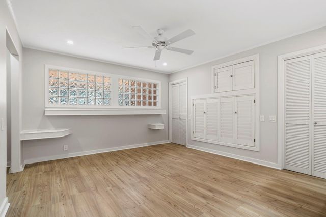 6215 Westcott Street A, Houston, TX 77007