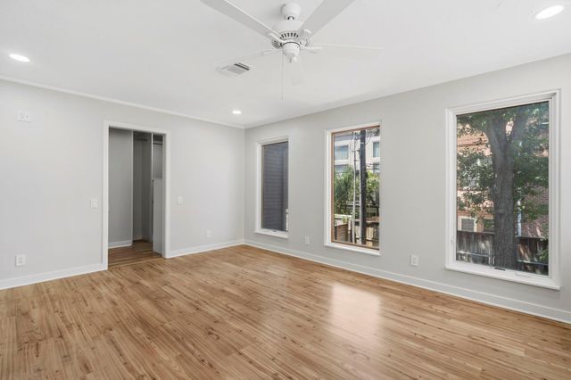 6215 Westcott Street A, Houston, TX 77007