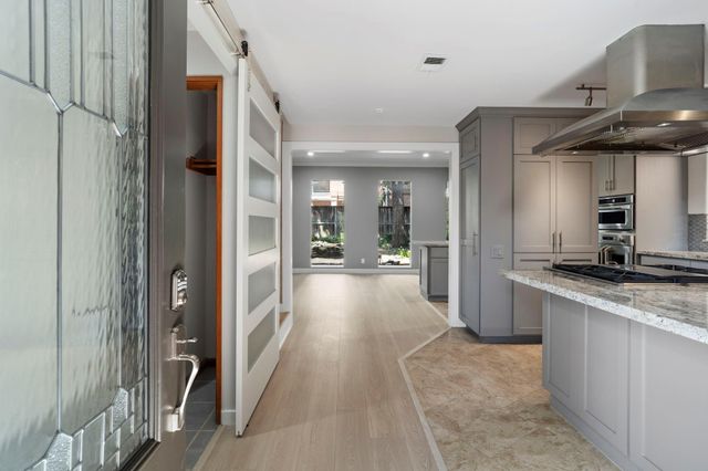 6215 Westcott Street A, Houston, TX 77007