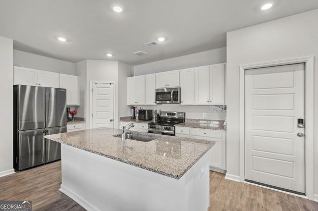 102 Hydrangea Way, Bloomingdale, GA 31302