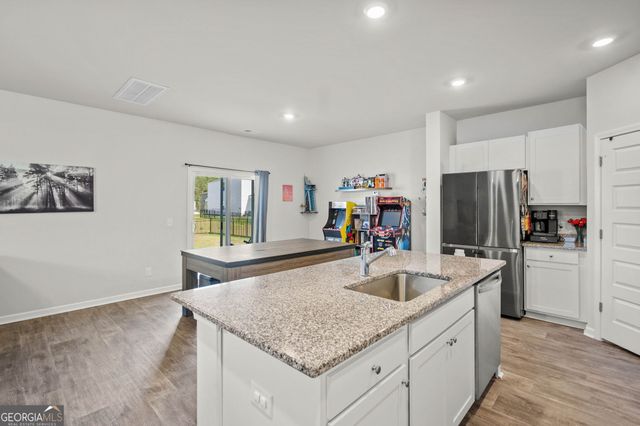 102 Hydrangea Way, Bloomingdale, GA 31302
