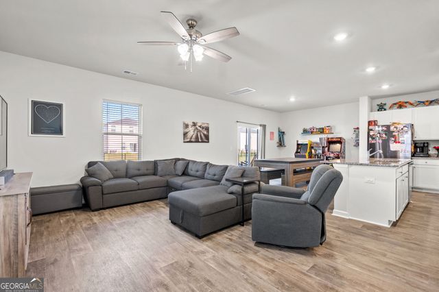 102 Hydrangea Way, Bloomingdale, GA 31302
