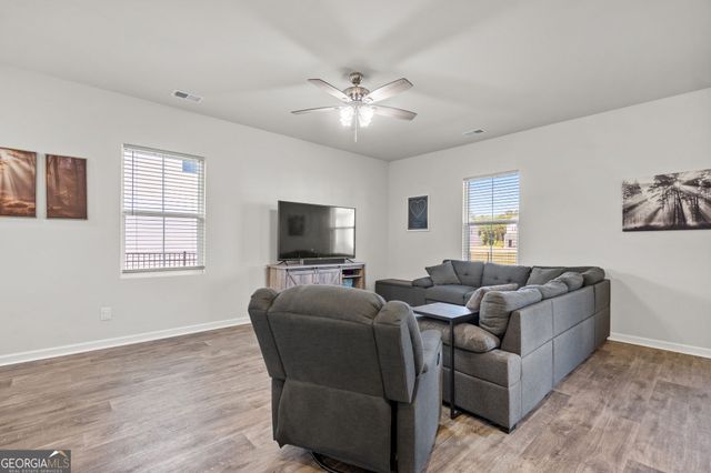 102 Hydrangea Way, Bloomingdale, GA 31302