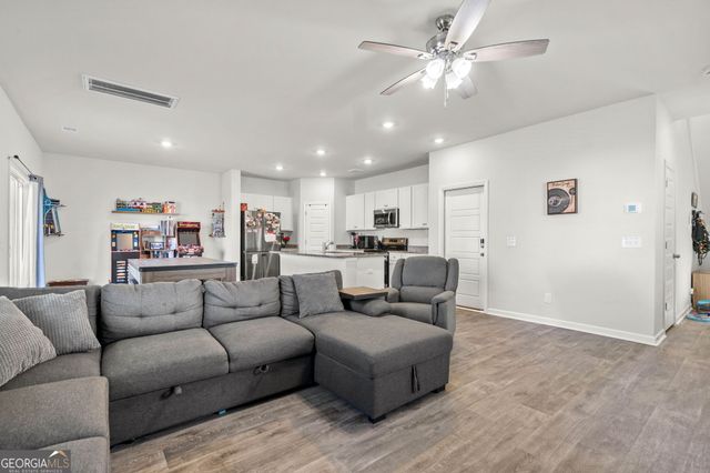 102 Hydrangea Way, Bloomingdale, GA 31302