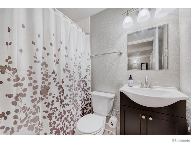 552 Newton Drive, Loveland, CO 80537