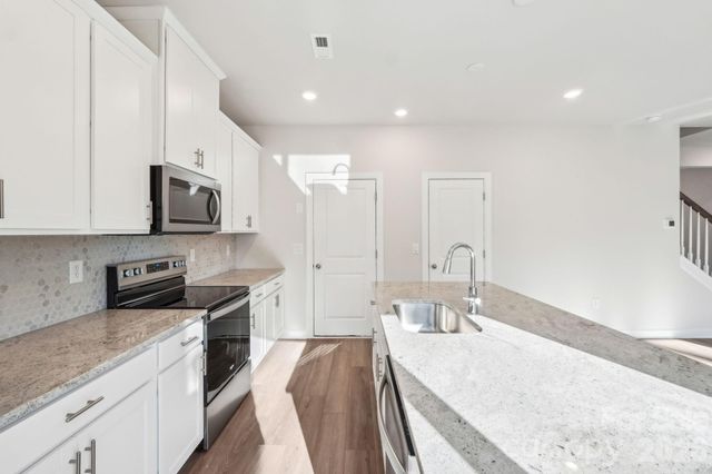 1316 30th Street Lane NE, Conover, NC 28613