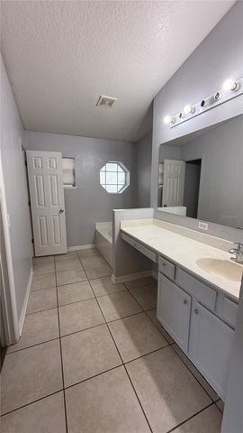 2210 NICOLLETT WAY, Leesburg, FL 34748