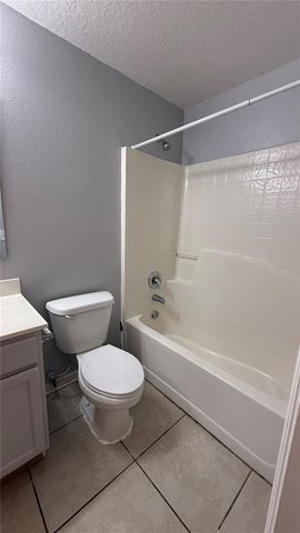 2210 NICOLLETT WAY, Leesburg, FL 34748