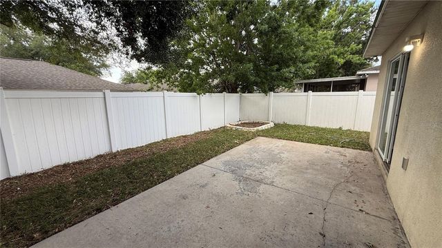 2210 NICOLLETT WAY, Leesburg, FL 34748