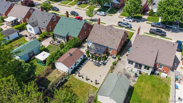 23241 Oak Street, Dearborn, MI 48128