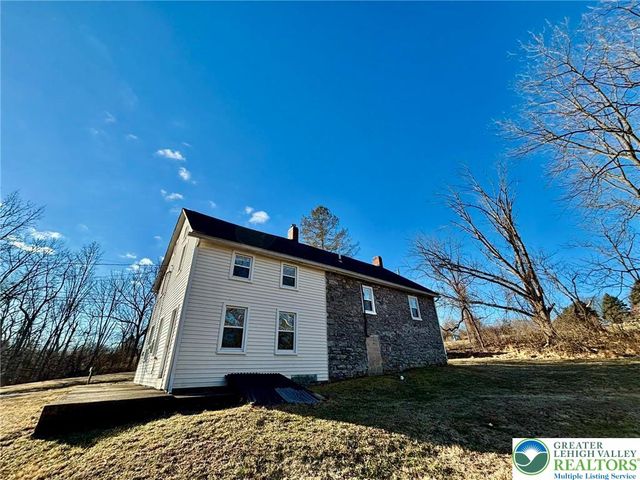171 East Aluta Mill Road, Bushkill Twp, PA 18064