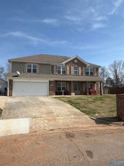 123 Upland Circle, Toney, AL 35773