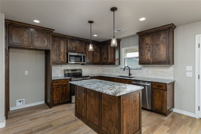 232 Prairie Street, Jacksboro, TX 76458