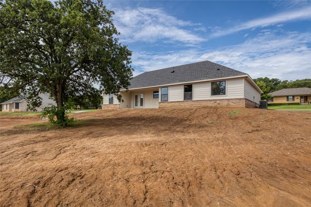 232 Prairie Street, Jacksboro, TX 76458