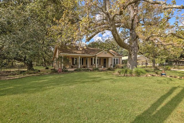 284 County Road 2003 South S, Liberty, TX 77575