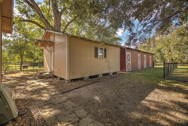 284 County Road 2003 South S, Liberty, TX 77575