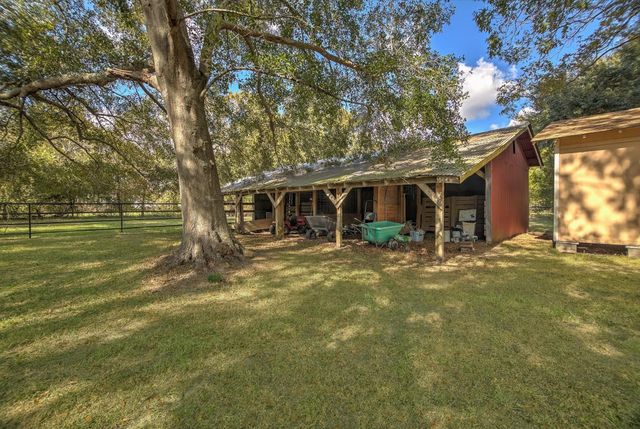 284 County Road 2003 South S, Liberty, TX 77575