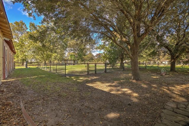 284 County Road 2003 South S, Liberty, TX 77575