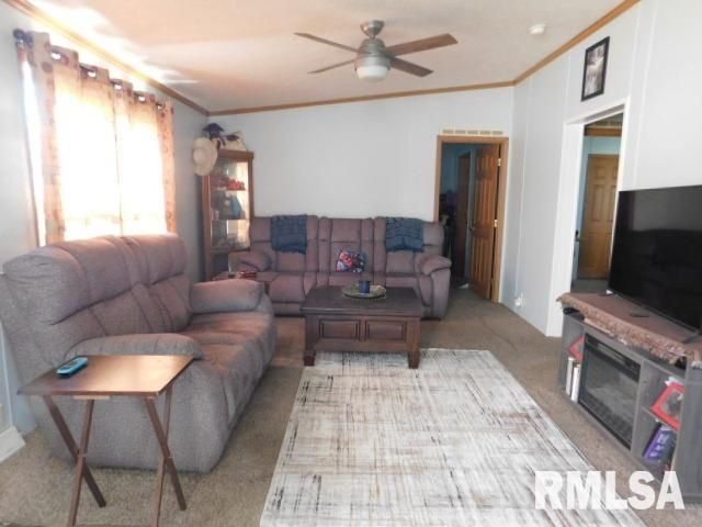 120 W 7TH Street, Coal Valley, IL 61240